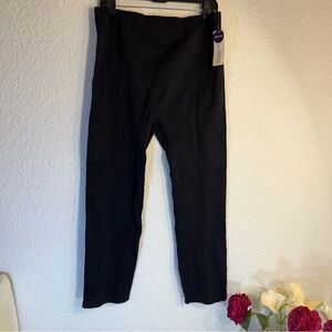 Shapermint Size 3XL Daily Flaunt Mid-waist‎ shaping capri black. NWT